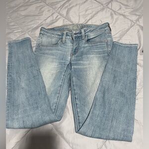 American Eagle Outfitters Light Blue Skinny Jeans